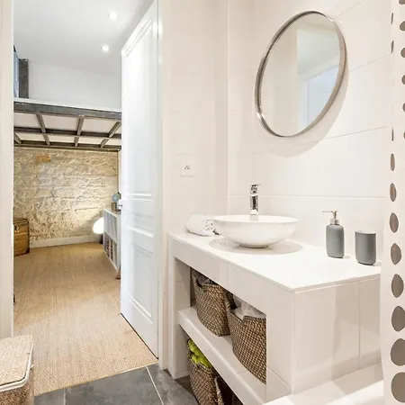 Guestready - Bright And Cosy Loft Near Part Dieu Metro Appartement *